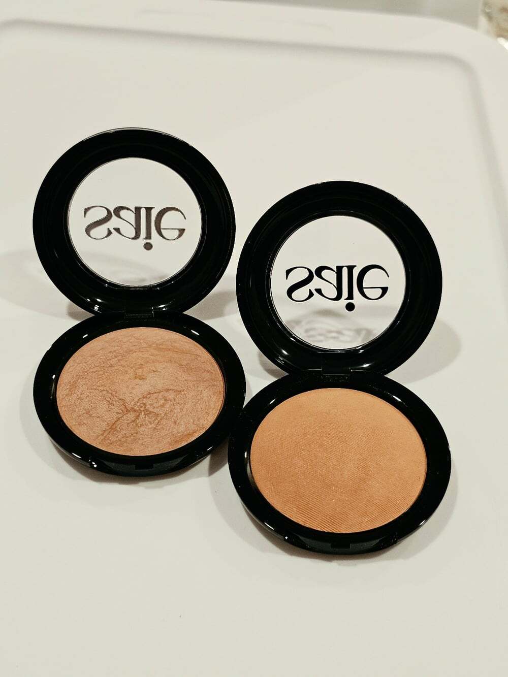 Bundle of 2 SAIE face powders
